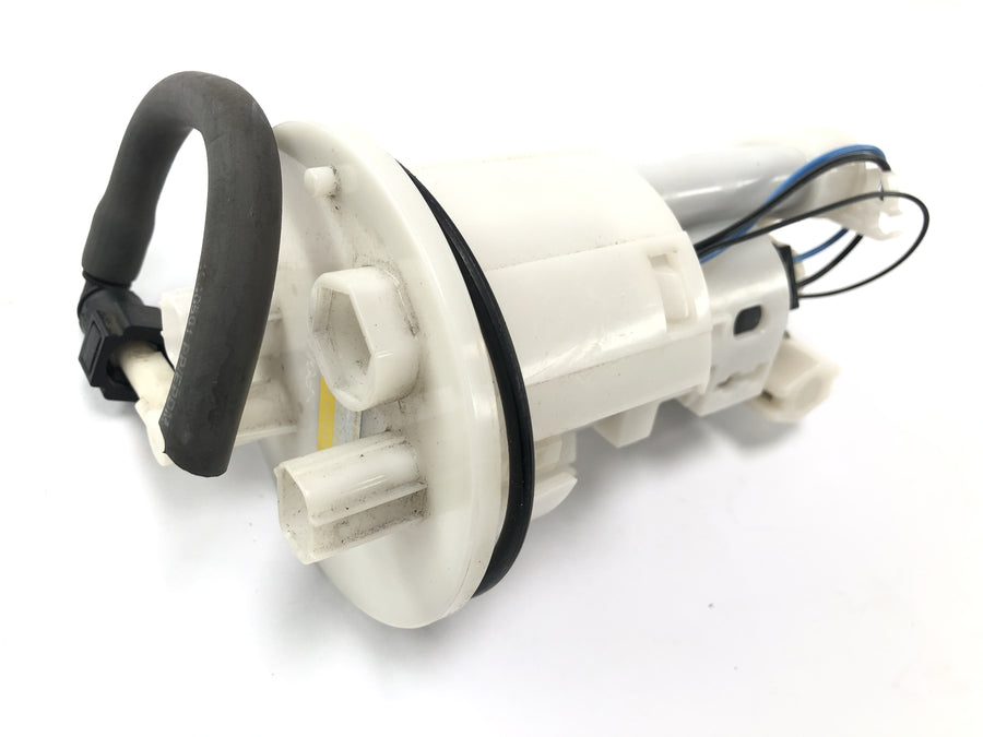 Triumph Sprint ST 1050 [2005] - fuel pump petrol pump