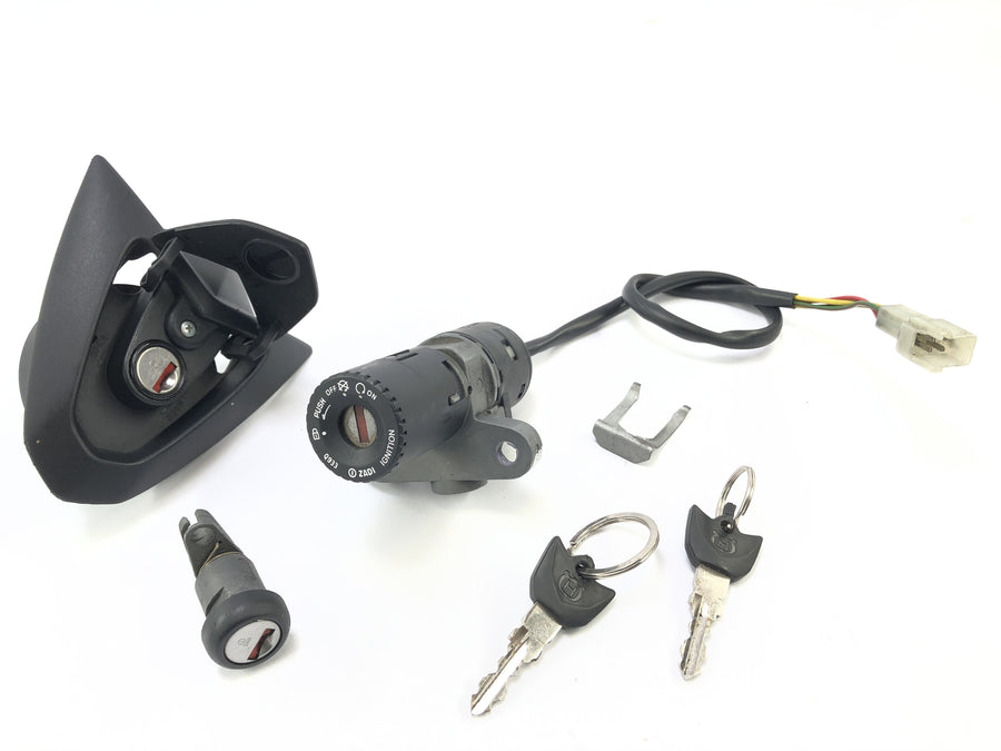 Husqvarna SM 630 A4 [2010] - Lock set ignition lock tank lock