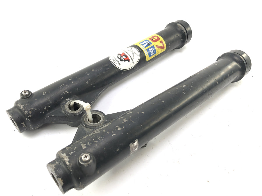 Yamaha XT 500 1U6 [1981] - Fork stanchions left and right