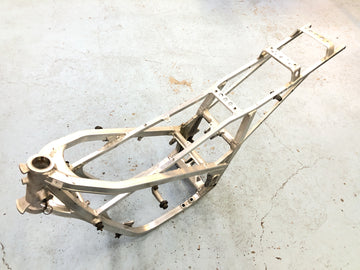 Suzuki RG 250 Gamma GJ21D [1987] - Frame main frame without papers