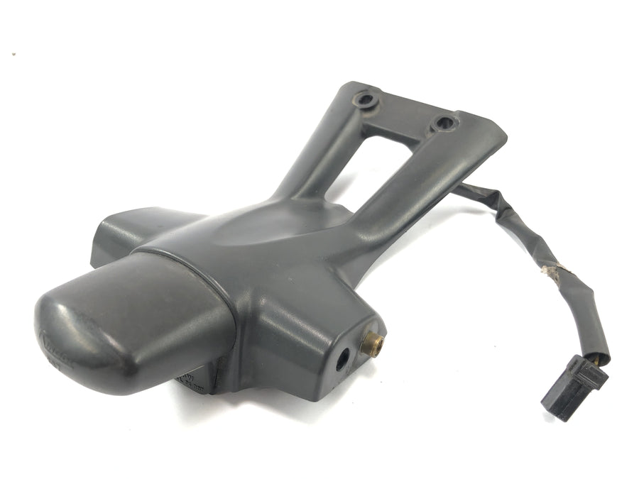 Triumph Street Triple R 675 D67LD [2010] - license plate lighting with turn signal