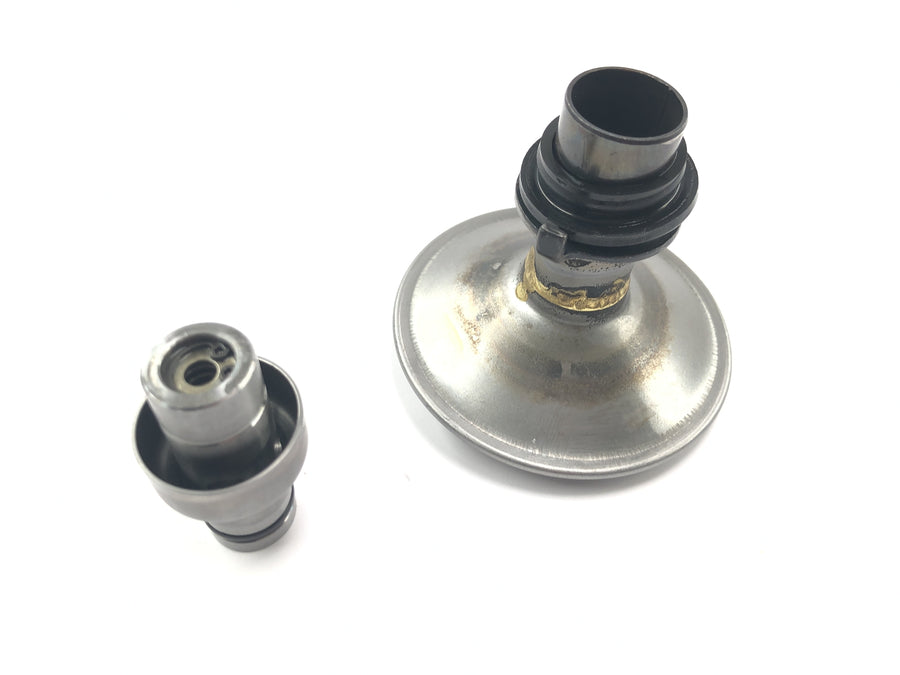 Honda CBR 900 RR Fireblade SC33 [2000] - Oil strainer oil valve