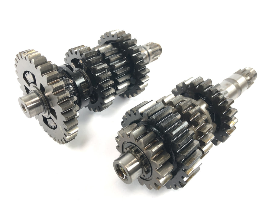 Yamaha MT 03 RM02 [2007] - Transmission transmission shafts shift shafts gear package inside