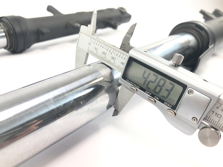 Yamaha MT 03 RM02 [2007] - Fork telescopic fork with axle fork tubes fork bars
