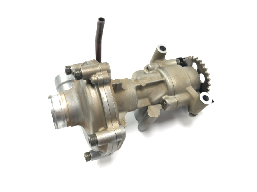 Yamaha YZF R1 RN04 [2001] - Water pump coolant pump oil pump pump housing