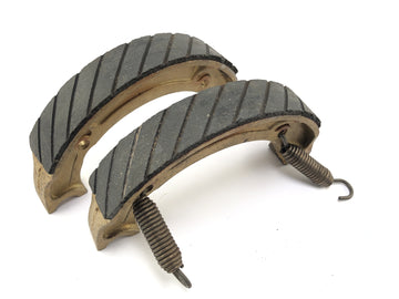 Yamaha XT 500 1U6 [1981] - Brake shoes with springs - 0