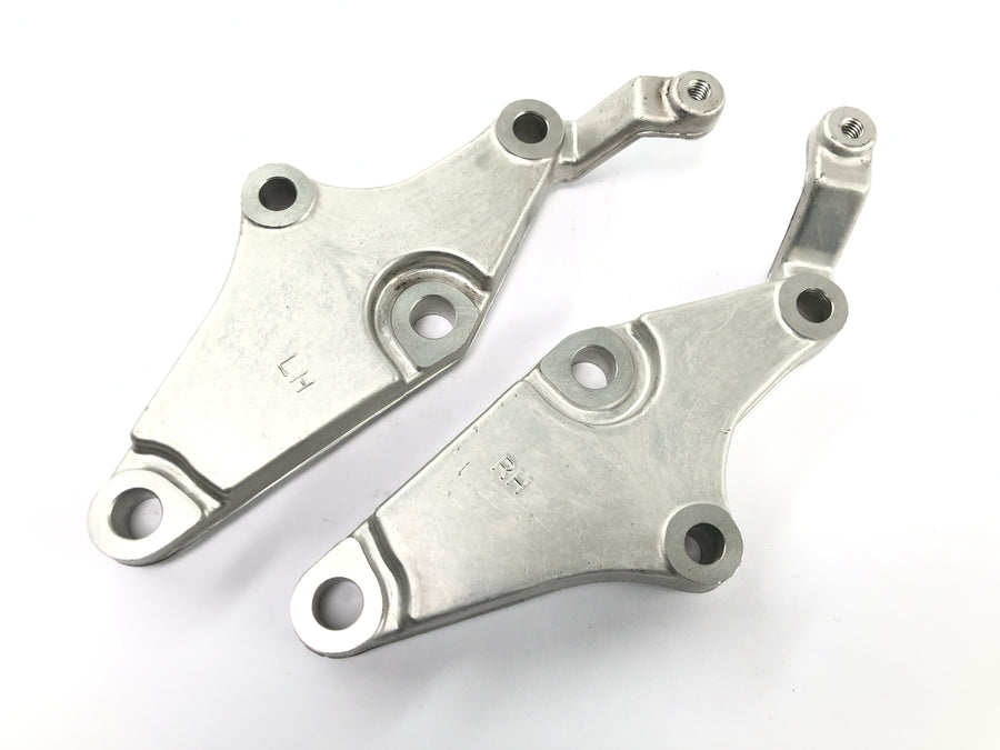 HONDA VTR 1000 SP 1 SC45 [2001] - front brake caliper mount pair