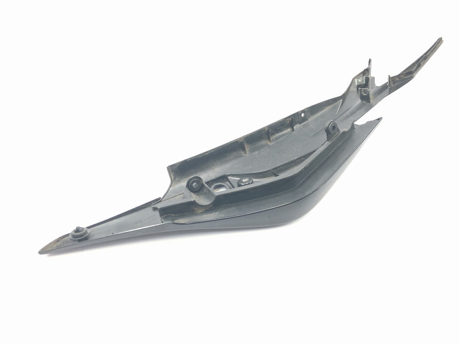 Honda CBR 125 R JC50 [2012] - Rear fairing left side fairing