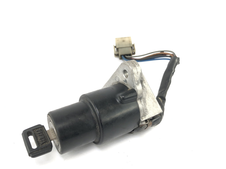 Yamaha XT 500 1U6 [1981] - Ignition lock with key