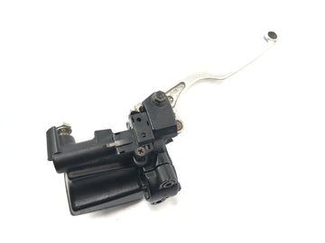 Triumph Adventurer 900 T309RT [1998] - Clutch pump handlebar fitting on the left