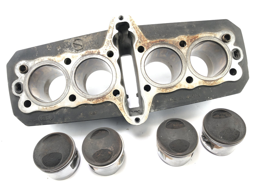 Kawasaki ZR7 ZR750F [1999] - cylinder with piston piston block