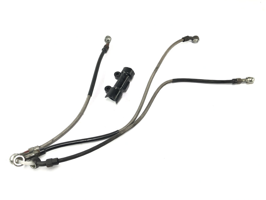 Triumph Daytona 900 T300 [1993] - brake line at the front steel flex