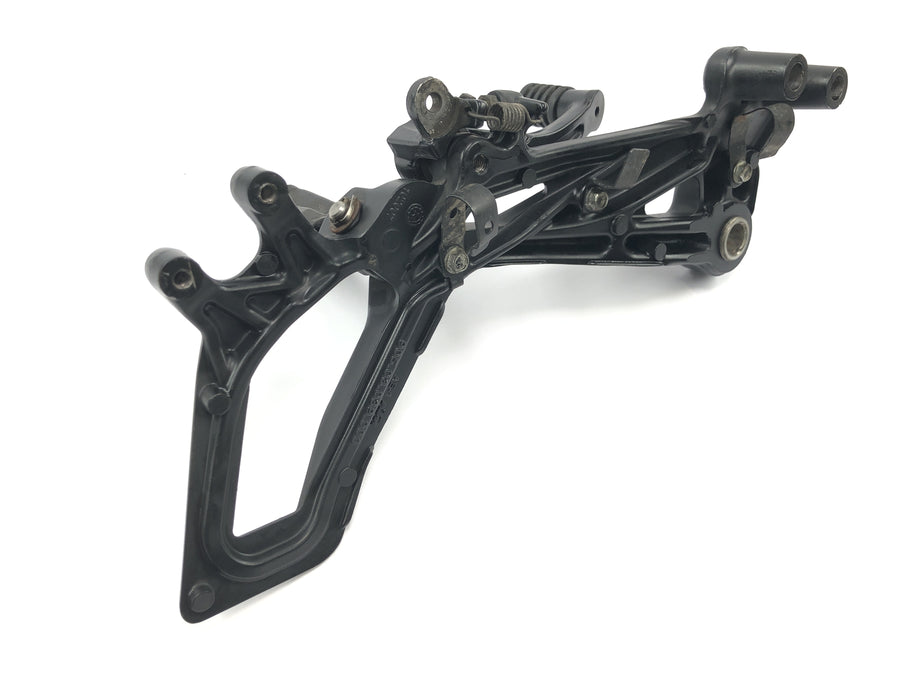 KTM RC 125 [2016] - Footrest driver footrest holder front right with brake pedal