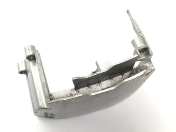 Yamaha YZF R1 RN01 [1998] - Split cover engine lid - 0