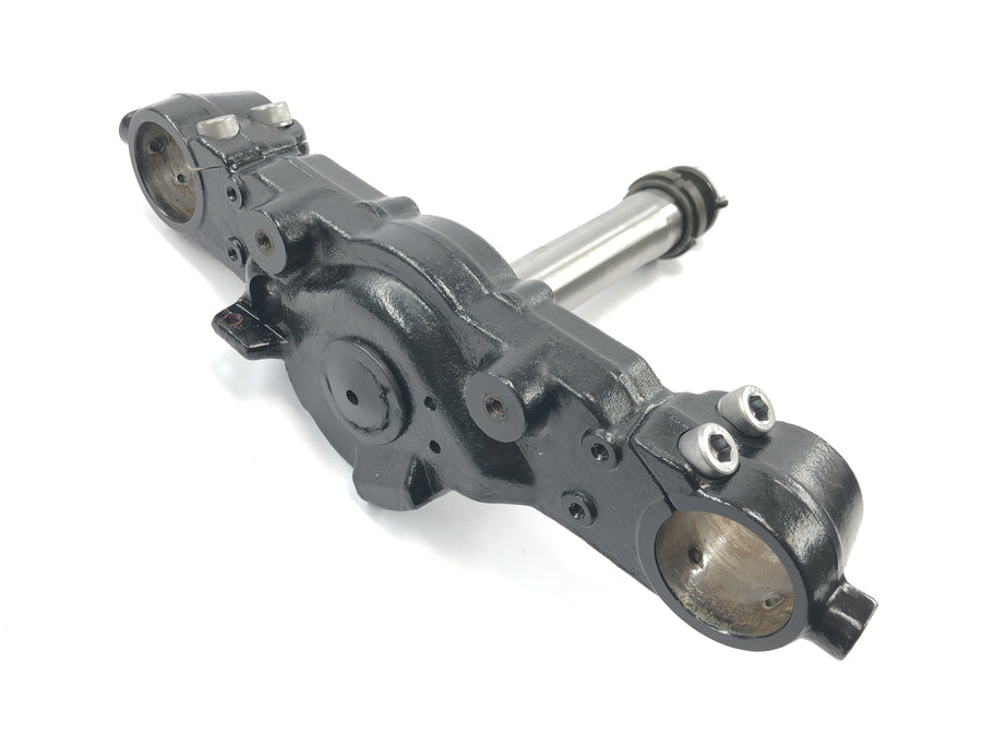 Kawasaki VN 1600 Classic VNT60A [2007] - lower fork bridge, steering head, lower bridge part