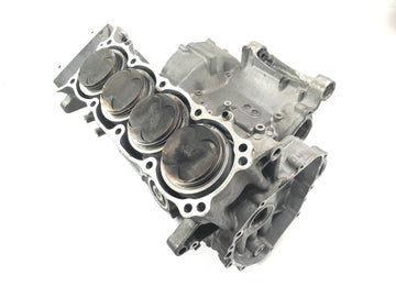 Honda CBR 900 RR Fireblade SC33 [2000] - Engine block crankcase with pistons