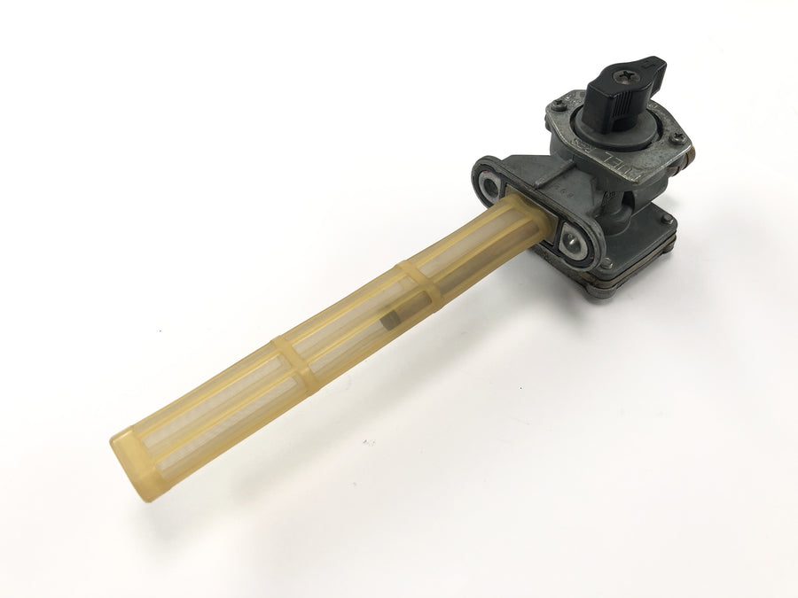 Kawasaki GPZ 1100 ZXT10E [1997] - petrol tap fuel tap fuel valve
