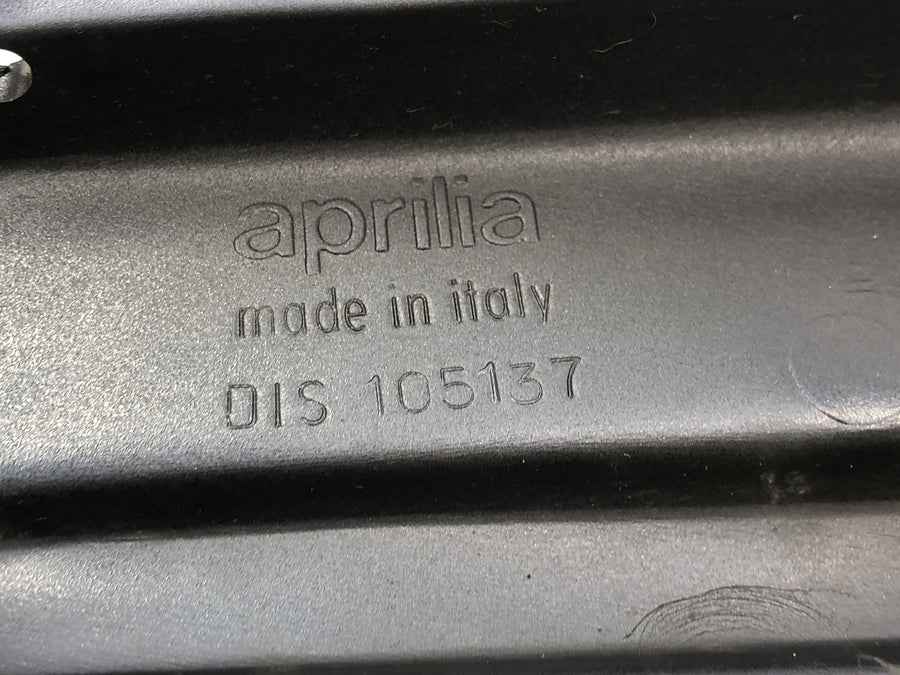 Aprilia RST 1000 Futura [2002] - suitcase holder case carrier on the right