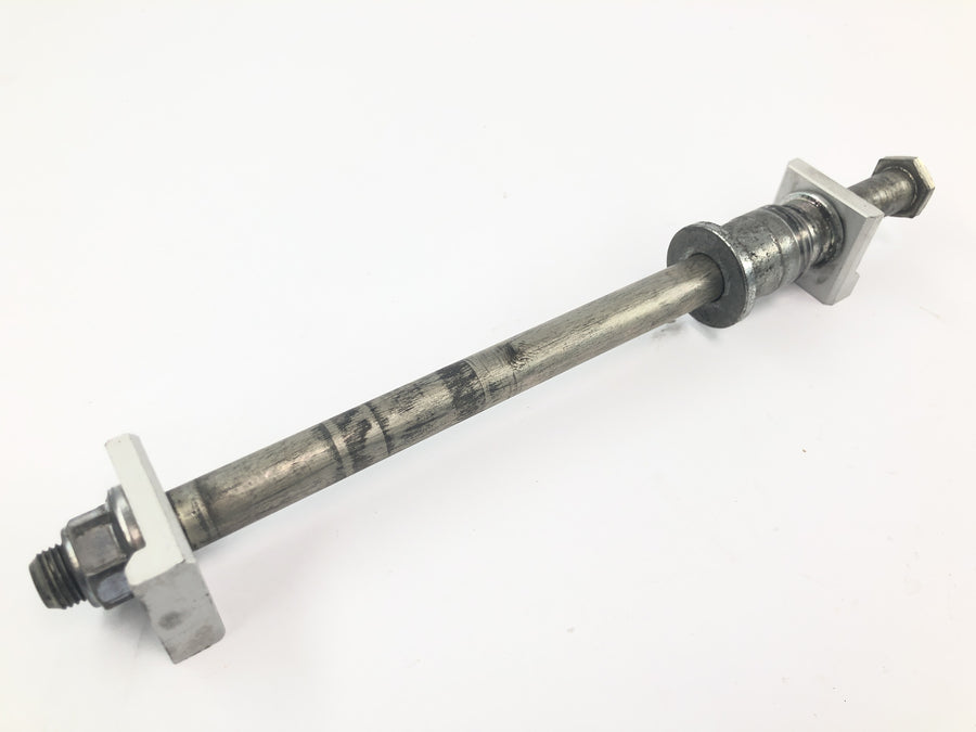Yamaha MT 03 RM02 [2007] - Rear wheel axle axle rear wheel axle bolt screw