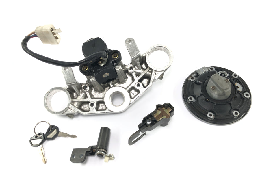 Kawasaki Zephyr 750 ZR750C [1994] - Lock set ignition lock set steering lock tank cap