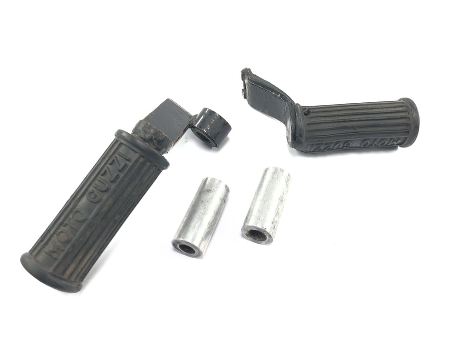 Moto Guzzi V7 Special [1971] - Front footrests Driver footrests