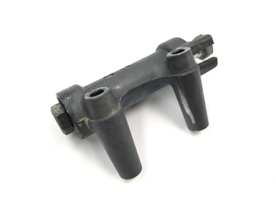 Kawasaki GPZ 1000 RX [1987] - Front brake line distributor