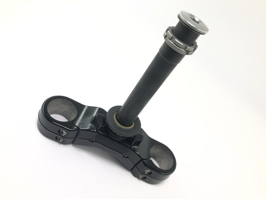 Moto Guzzi Stelvio 1200 8V [2016] - steering head lower fork bridge fork yoke head tube