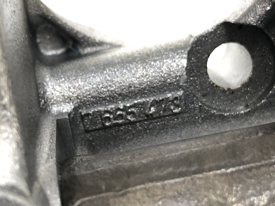BMW R 1200 GS R12 K25 [2003] - Tipching leverbock camshaftbock on the left