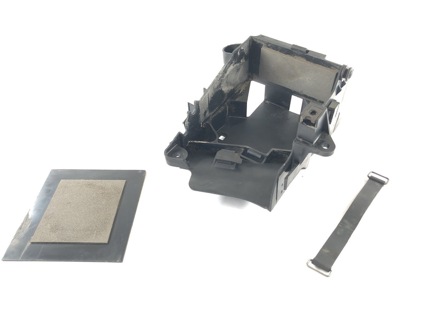 Yamaha XVS 650 Drag Star VM02 [1998] - Battery cover battery box