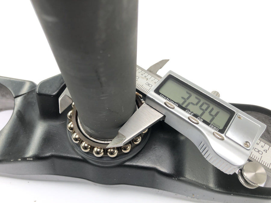 Moto Guzzi Stelvio 1200 4V [2009] - fork bridge above