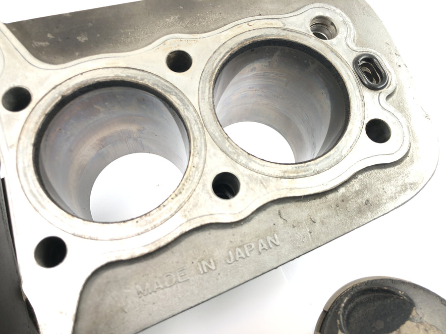 Kawasaki Zephyr 750 ZR750C [1994] - Cylinder with piston