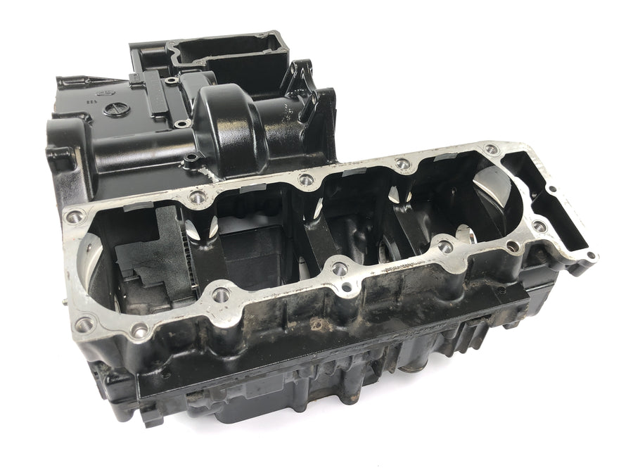 Kawasaki ZRX 1200 S ZRT20A [2001] - engine housing crankcase engine block empty housing