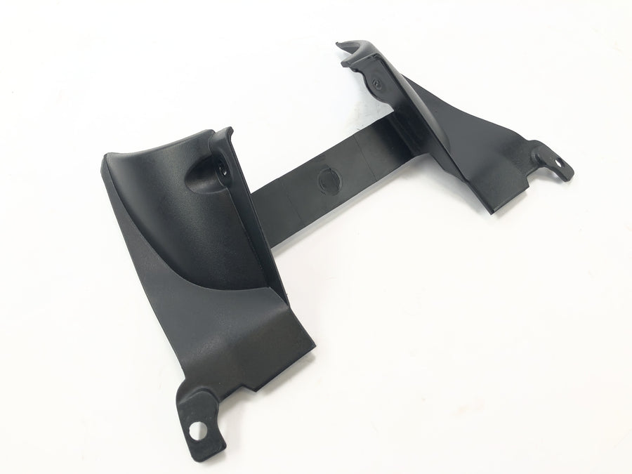 Triumph Daytona 955i T595N [2003] - cladding air duct cladding front duct