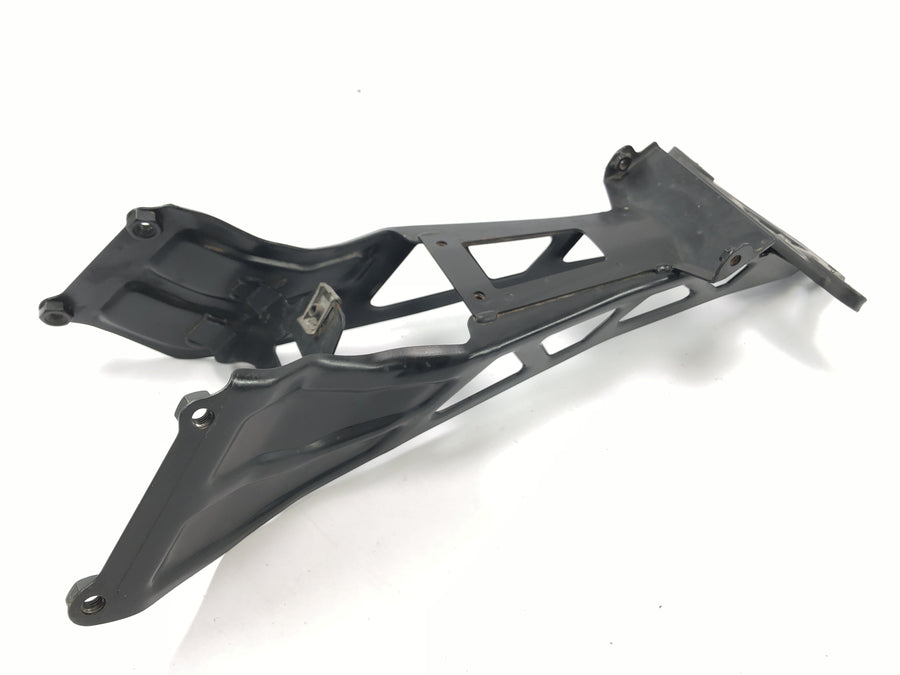 Triumph Street Triple R 675 D67LD [2010] - license plate holder