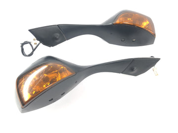 Triumph sprint ST 1050 [2005] - mirror flashing on the left and right turn signal - 0