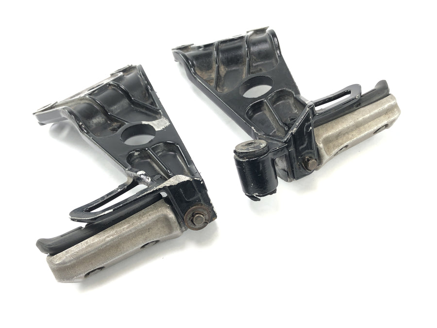 Honda NSR 125 JC22 [1998] - Footrests with Halter Pediac Footrests on the left and right right