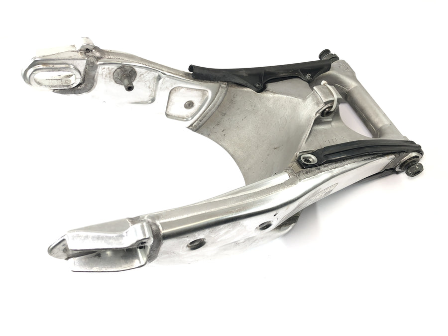 Aprilia RSV 1000 RP Mille [2001] - Swing arm rear wheel swing arm