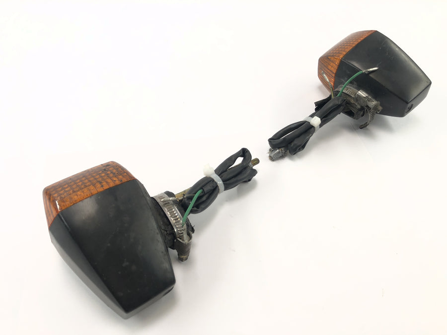 Kawasaki GPZ 1100 ZXT10E [1997] - turnkey turn signal light flashing light lamp at the front left