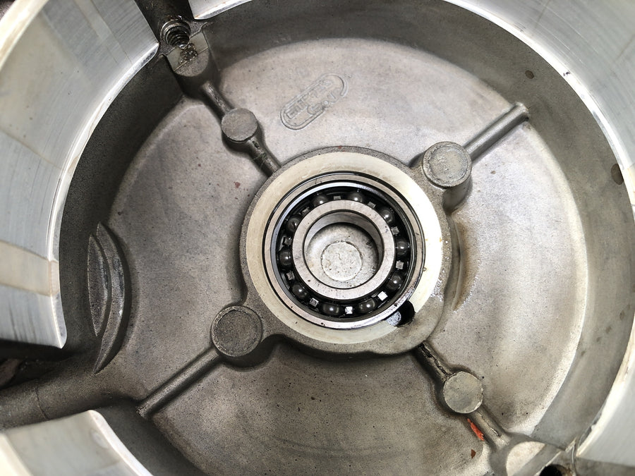 Ducati 900 SS [1991] - Alternator cover engine cover