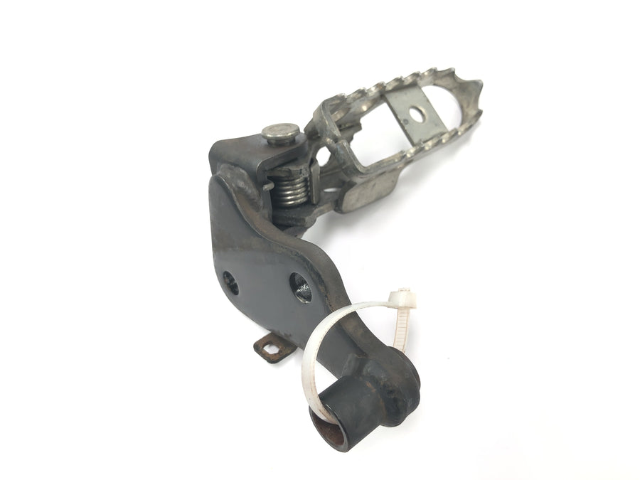 Yamaha WR 125 X DE07 [2010] - Driver's footrest on the right