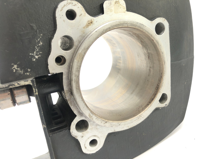 Cagiva elefant 650 [1984] - cylinder with pistons at the back