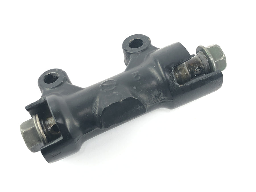 Triumph Daytona 900 T300D [1996] - Front brake line distributor