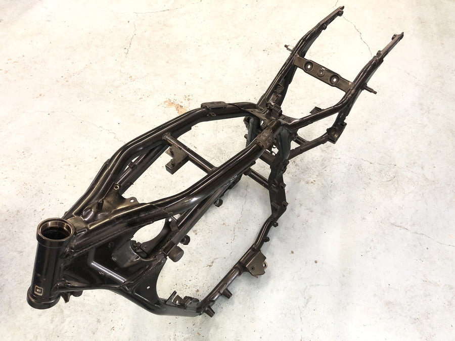 Kawasaki VN 1600 Mean Streak VNT60B [2005] - Frame with papers