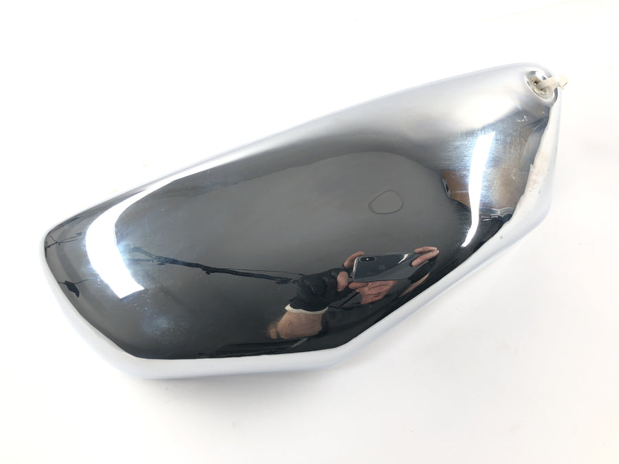 Suzuki Intruder VL 1500 AL [2000] - side cover right chrome