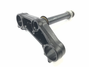 Aprilia RST 1000 Futura [2002] - fork bridge below