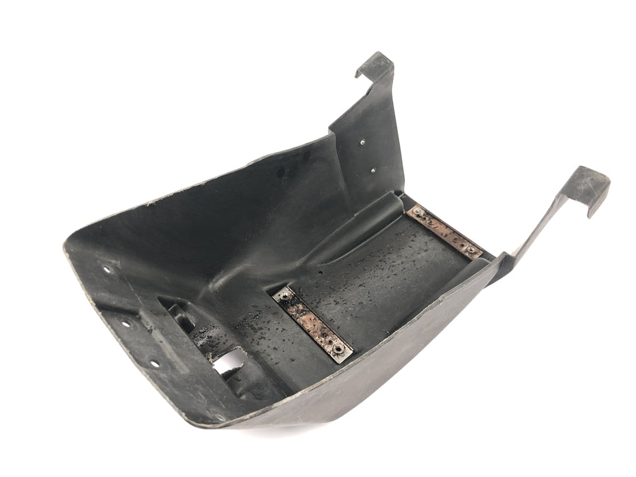 Kawasaki GPZ 1000 RX [1987] - Rear inner shell inner fender rear wheel cover