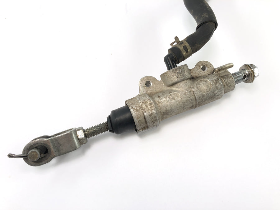 Suzuki DR 350 SK42B [1991] - brake pump behind