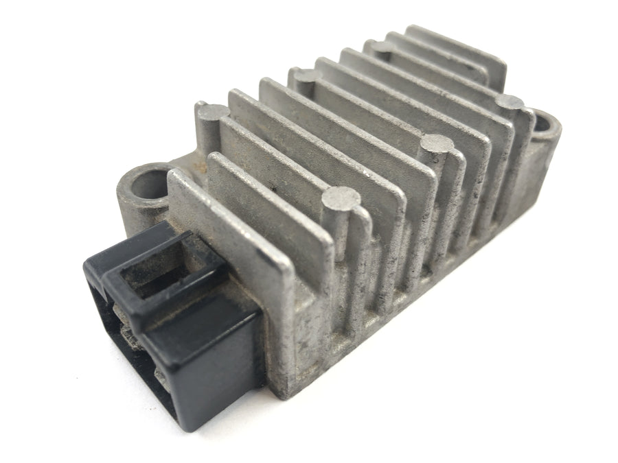 Yamaha TT 600 R DJ01 [1998] - Tension regulator rectifier