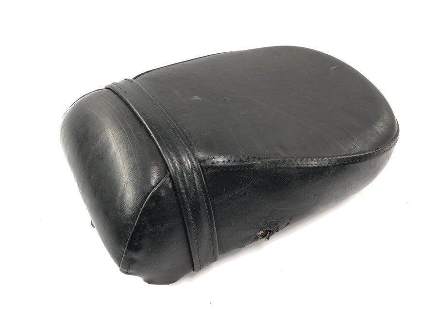 Kawasaki VN 1500 Classic VNT50D [2001] - Selch Motorcycle Case Motorcycling pillow behind