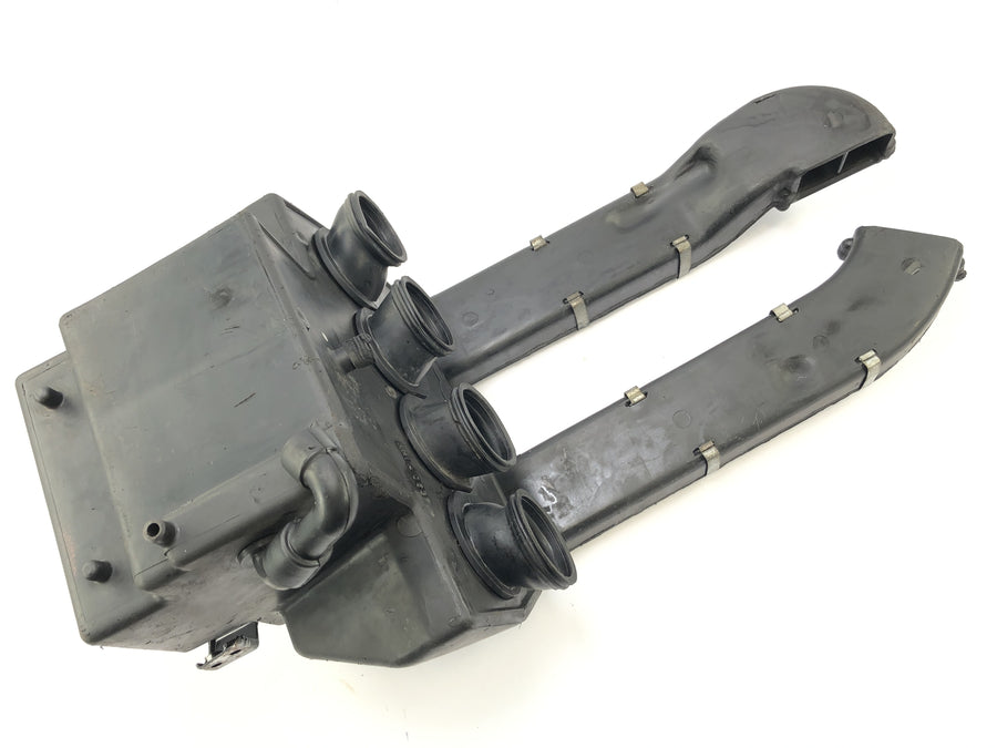 Kawasaki GPZ 1000 RX [1987] - Air filter box airbox